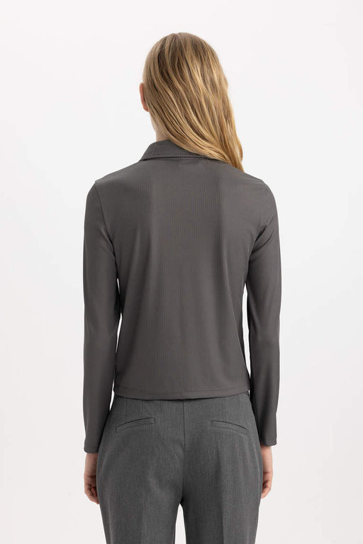 Облегающая футболка с воротником-поло в рубчик и длинными рукавами - Defacto фото 6