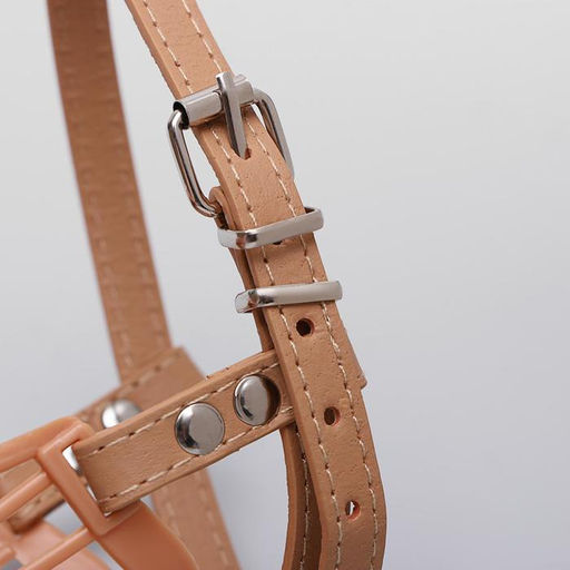 Намордник пластиковый №2 с ошейником из эко кожи ОМ 20 см ДН 6 см ОШ 35-47 см - Пижон фото 3