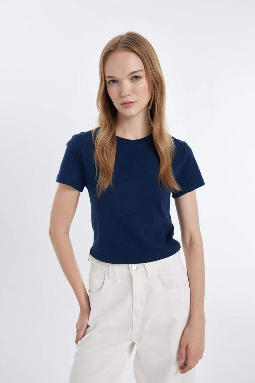 Классная базовая футболка в рубчик с круглым вырезом и короткими рукавами - Defacto фото 4