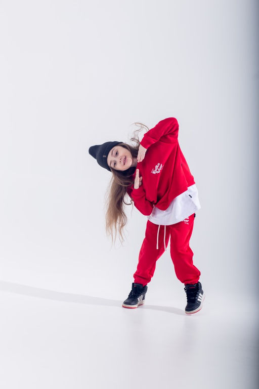 072 Детский костюм, красный (3хнитка петля)