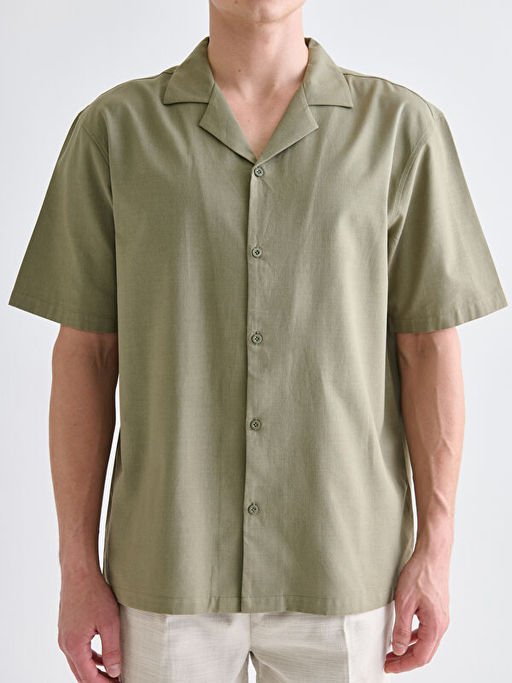 Regular Fit Resort Yaka K?sa Kollu Erkek G?mlek