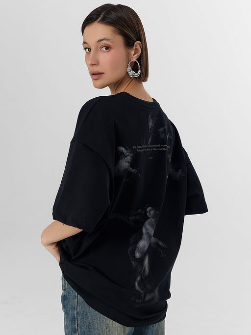 Футболка женская оверсайз черная с принтом