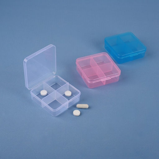 Цена за 3 шт. Таблетница, 4 секции, 7×6.7×2.4 см, прозрачная