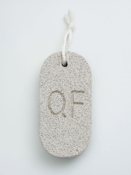 Пемза для педикюра, с подвесом, 12.5×6 см, в коробке, серая