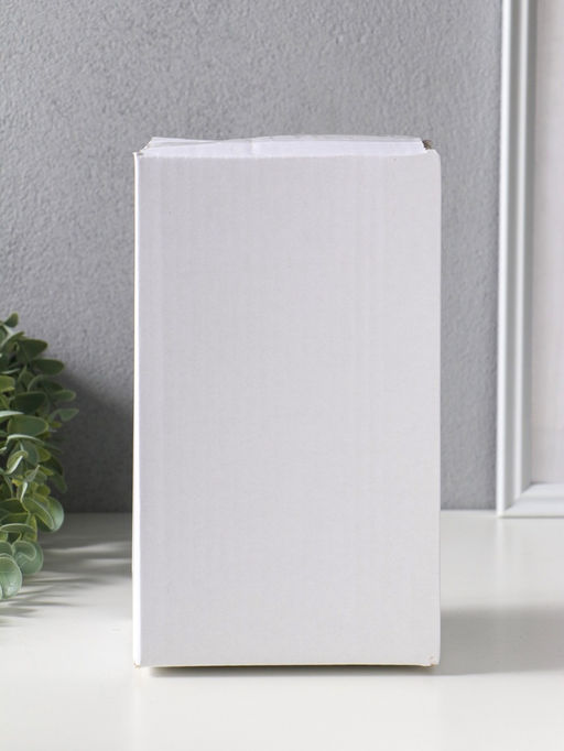 Фигура полистоун «Девушка-йогиня: руки сложенны над головой, с цветами», чёрный, 12.5×10.5×22.5 см