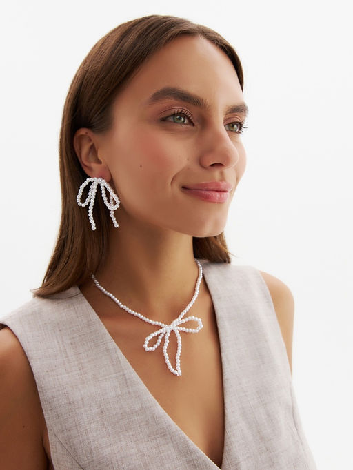 Набор 2 предмета: серьги, колье Жемчуг бантик, белый в серебре, 35 см