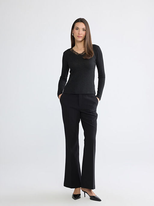 V Yaka Dantel Detayl? Bluz