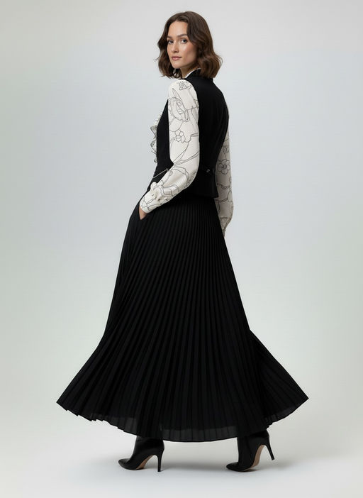 Блузка с отлетными рюшами OD-914-6 молочный с черным