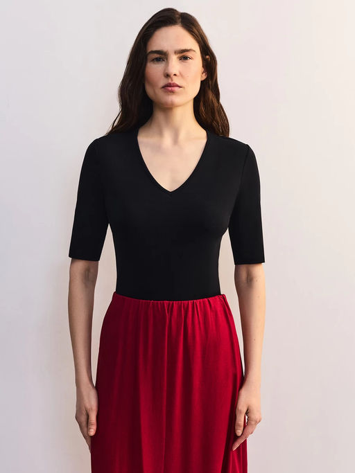 Боди из хлопка с треугольным вырезом / Zarina