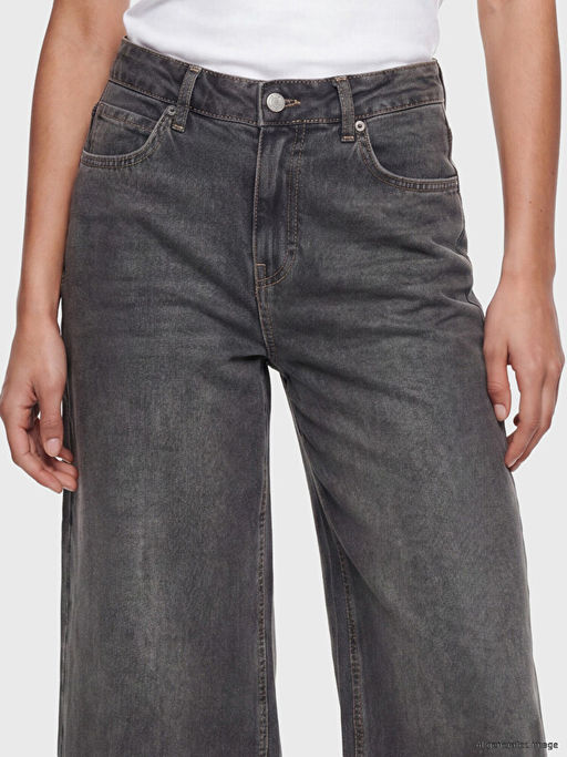 Bermuda Fit Kad?n Jean ?ortolon