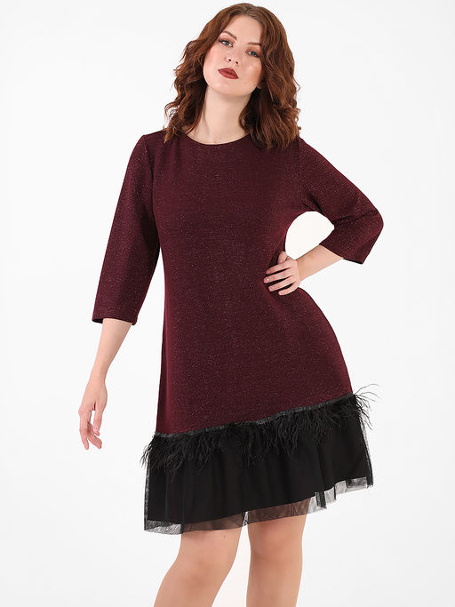 Платье бордовое с люрексом и перьями