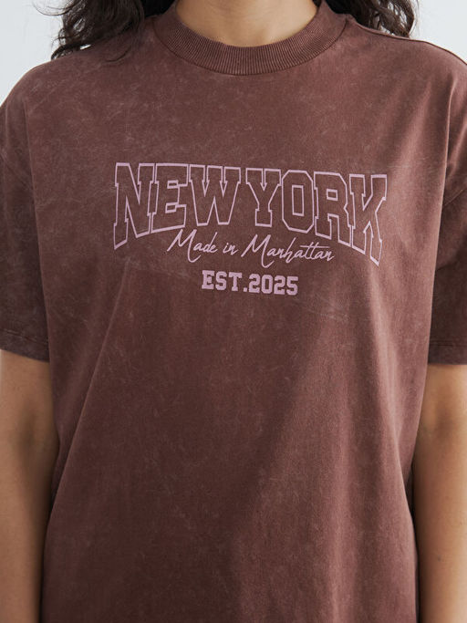 Bisiklet Yaka New York Bask?l? Kad?n Ti??rt