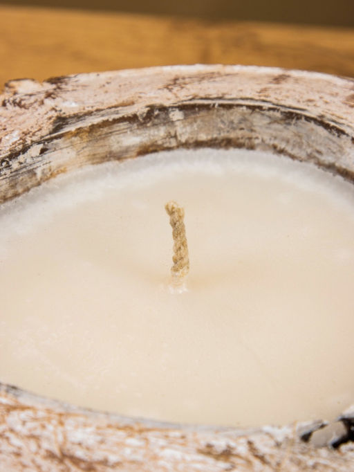 Свеча в кокосе, 20×20×7 см, белая