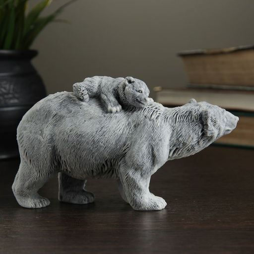 Фигурка «Медведица с медвежонком идет», 7.5 см