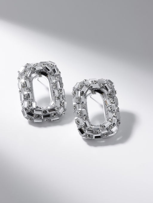 Серьги со стразами QF Блеск мягкий прямоугольник, белые в серебре