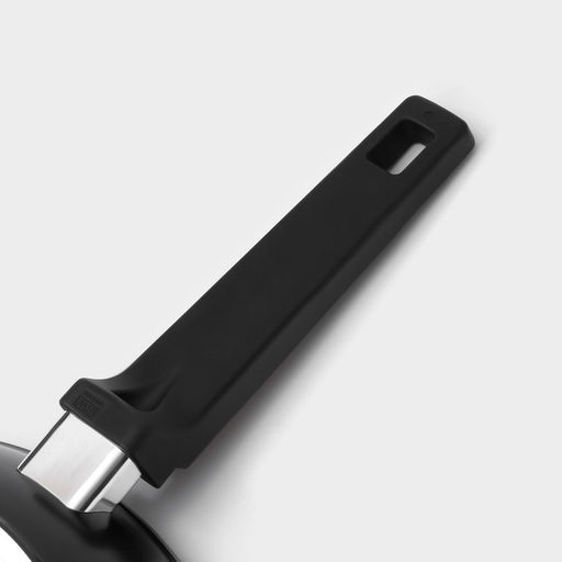 Сковорода Magistro Flame, d=28 см, h=5 см, кованый алюминий, ручка soft-touch, антипригарное покрытие, индукция, чёрная фото 5