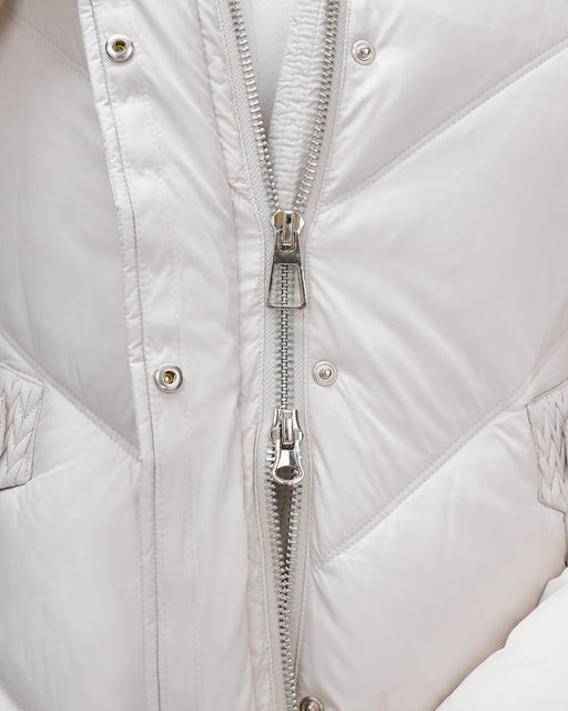 Куртка зимняя женская из овчина стильная и модная бежевого цвета 7348B - Visdeer фото 12