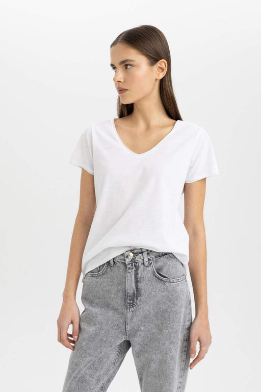 Базовая футболка стандартного кроя с V-образным вырезом и короткими рукавами - Defacto фото 3