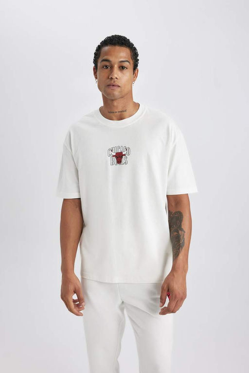 DeFactoFit Футболка Oversize с круглым вырезом и короткими рукавами NBA Chicago Bulls  фото 5