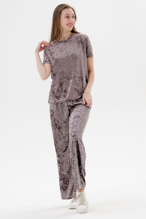 Костюм женский из футболки и брюк из велюра Леопард пурпурно-серый