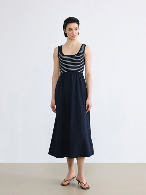 Kare Yaka ?izgili B?zg?l? Belden Oturtmal? Elbise