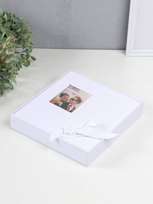 Фотоальбом на 100 фото 10×15 см «Белоснежный с бантом», в коробке, 4×22×23 см