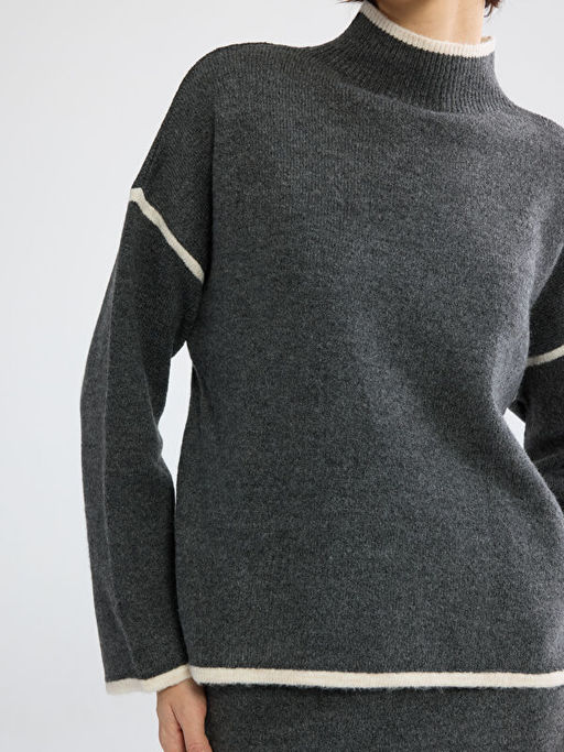 Yar?m Bal?k?? Yaka Kad?n Triko Kazak