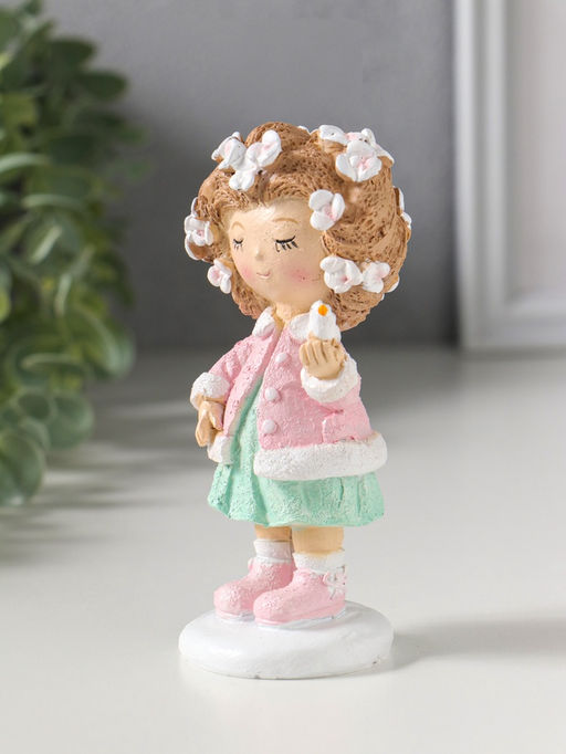 Сувенир полистоун "Малышка с цветами в волосах, с птичкой на ладони" 5,5х5,5х12 см