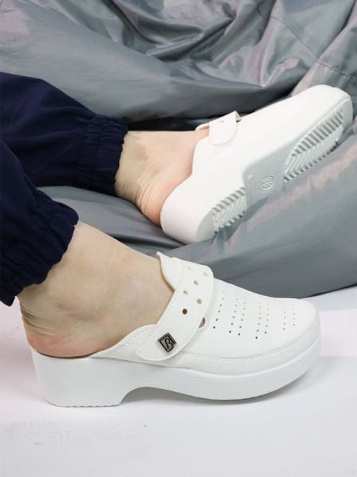 501 | Natasa | Белые женские медицинские сабо с закрытым носом - Milka shoes&more фото 2