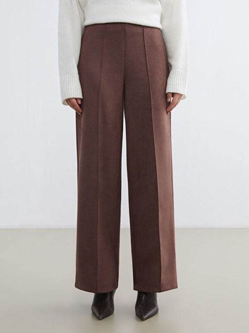 Standart Fit Kad?n S?et G?r?n?ml? Pantolon