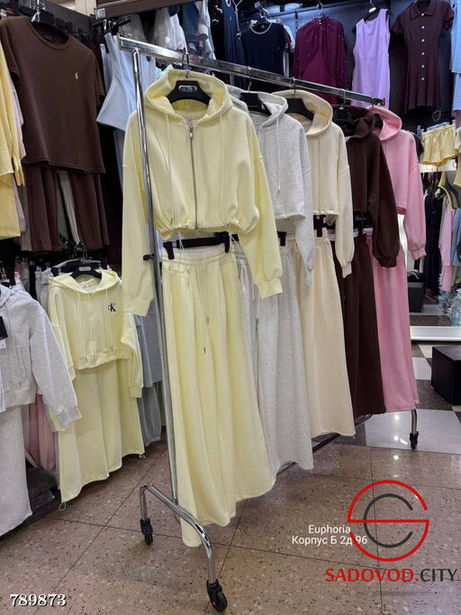 Женский спортивный костюм двойка - Bruno фото 9