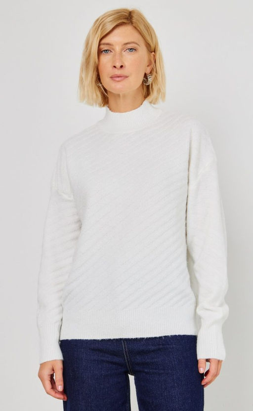 Джемпер женский F322-15105 молочный - Fine joyce фото 9