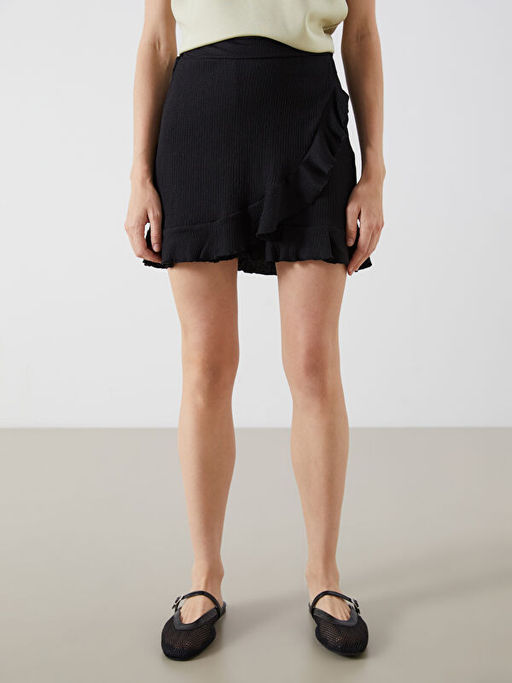 Beli Lastikli Dokulu Kad?n ?ortlu Etek