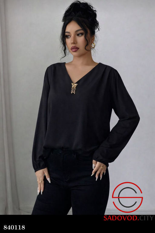 Блузка женская с V-вырезом
