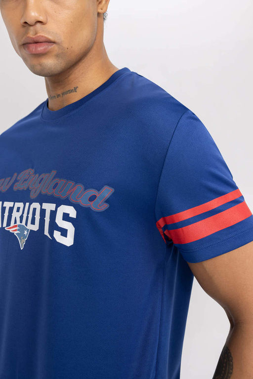 DeFactoFit Футболка стандартного кроя с круглым вырезом и короткими рукавами NFL New England Patriots  фото 6