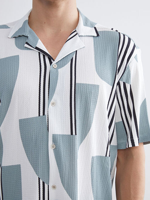 Regular Fit K?sa Kollu Desenli Erkek G?mlek