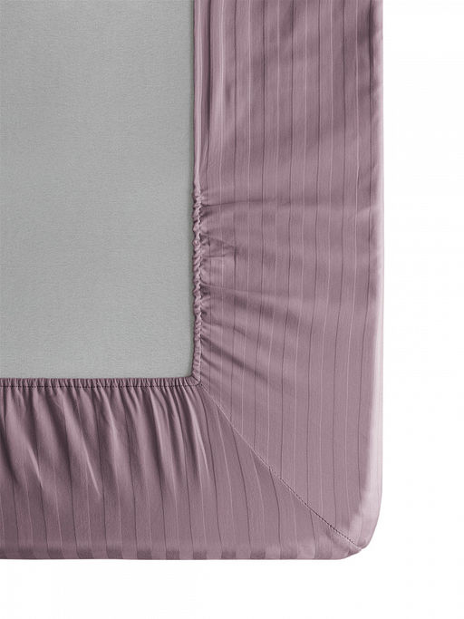 Проcтыня сатин-страйп 180х200+25 на резинке лиловый сатин