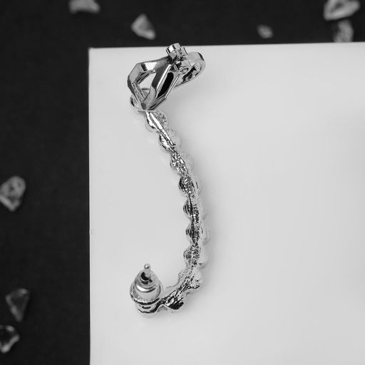Серьга Кафф стразы классика, на правое ухо, цвет белый в серебре - Queen fair фото 4