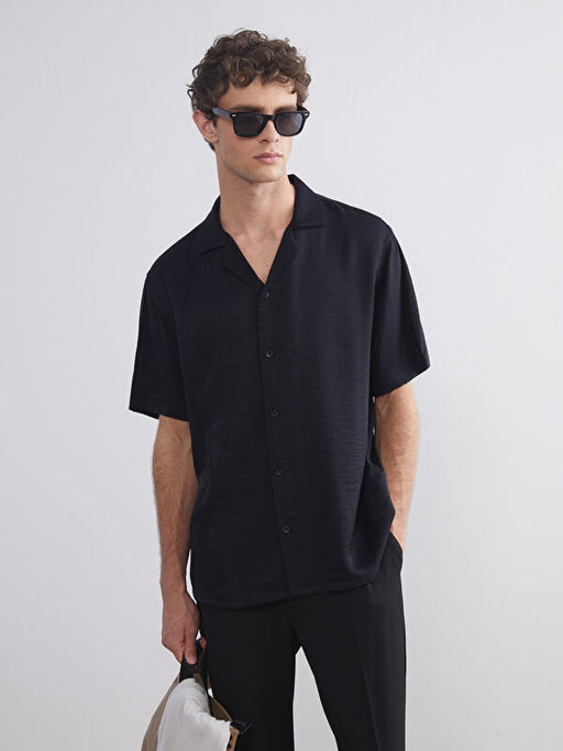 Regular Fit Resort Yaka K?sa Kollu Erkek G?mlek