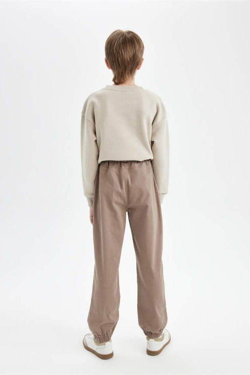 Габардиновые брюки-джоггеры для мальчиков со шнуровкой на талии и эластичными карманами на штанинах - Defacto фото 10
