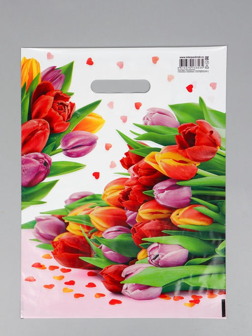 Цена за 50 шт. Пакет подарочный «Март», полиэтиленовый с вырубной ручкой, 31×40 см, 60 мкм