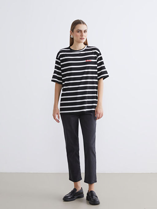 Bisiklet Yaka ?izgili Oversize Kad?n Ti??rt