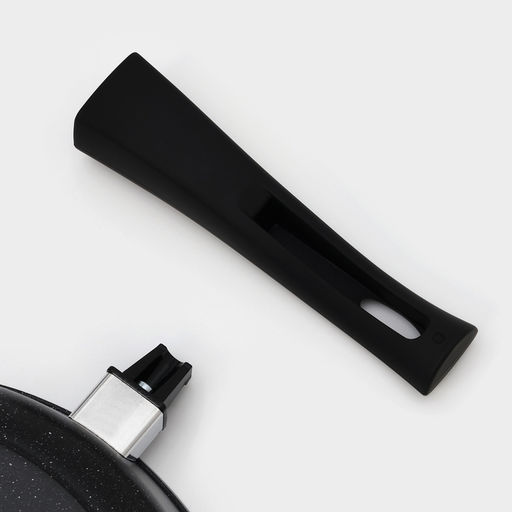 Сковорода Доляна «Элит», d=28 см, пластиковая ручка, стеклянная крышка, антипригарное покрытие, цвет чёрный