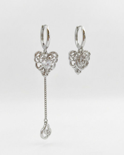 Стильные серьги