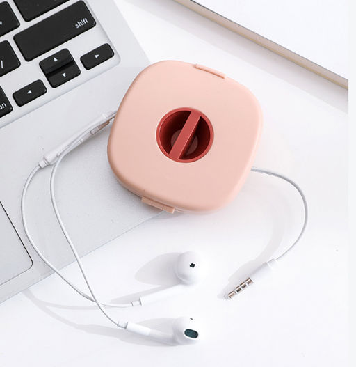 Футляр- намотка для USB и держатель для телефона