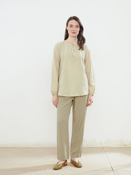 Ba?lamal? Yaka Nak??l? Kad?n Bluz