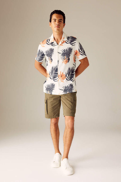 Рубашка из чесаного хлопка с короткими рукавами и воротником в стиле пэчворк стандартного кроя с принтом - Defacto фото 2