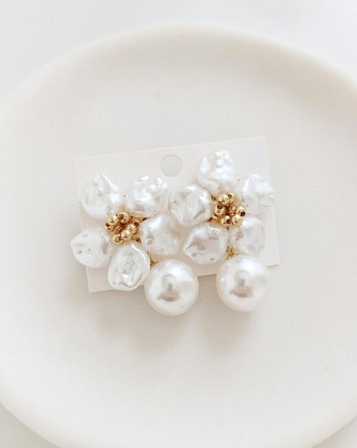 Стильные серьги