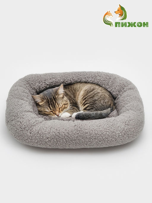 Лежанка для собак и кошек Уют, мягкий мех, 45 х 35 х 11 см, серая - Пижон фото 6