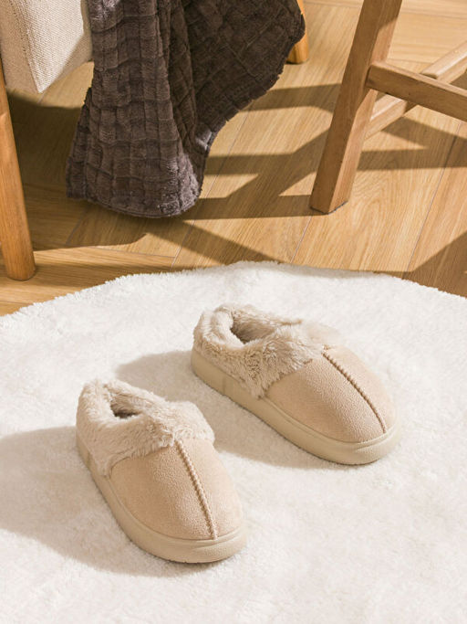 S?et G?r?n?ml? Kad?n Ev Terli?i